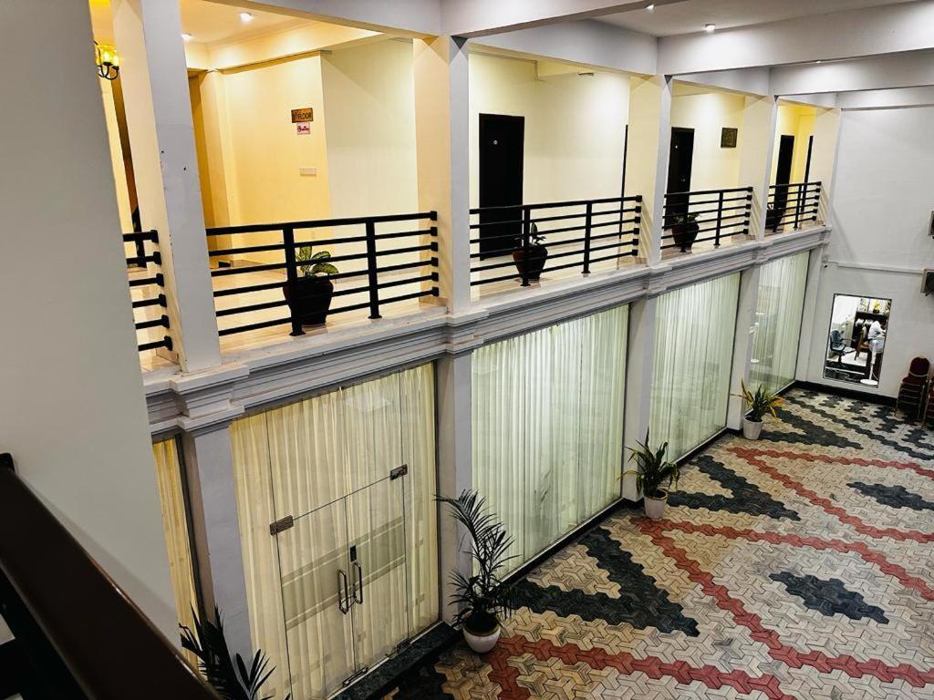 Hotel Northway Vavuniya Ngoại thất bức ảnh