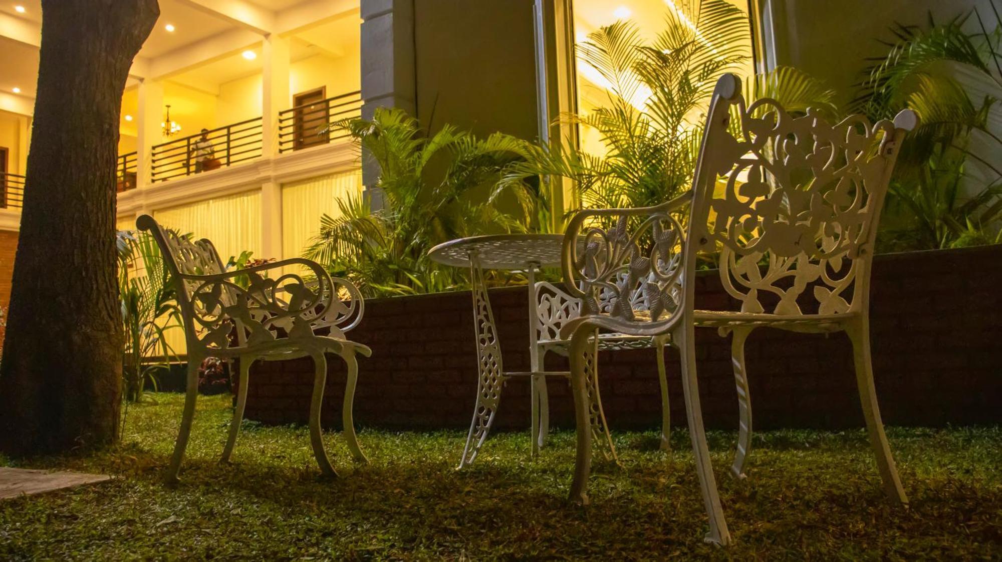 Hotel Northway Vavuniya Ngoại thất bức ảnh