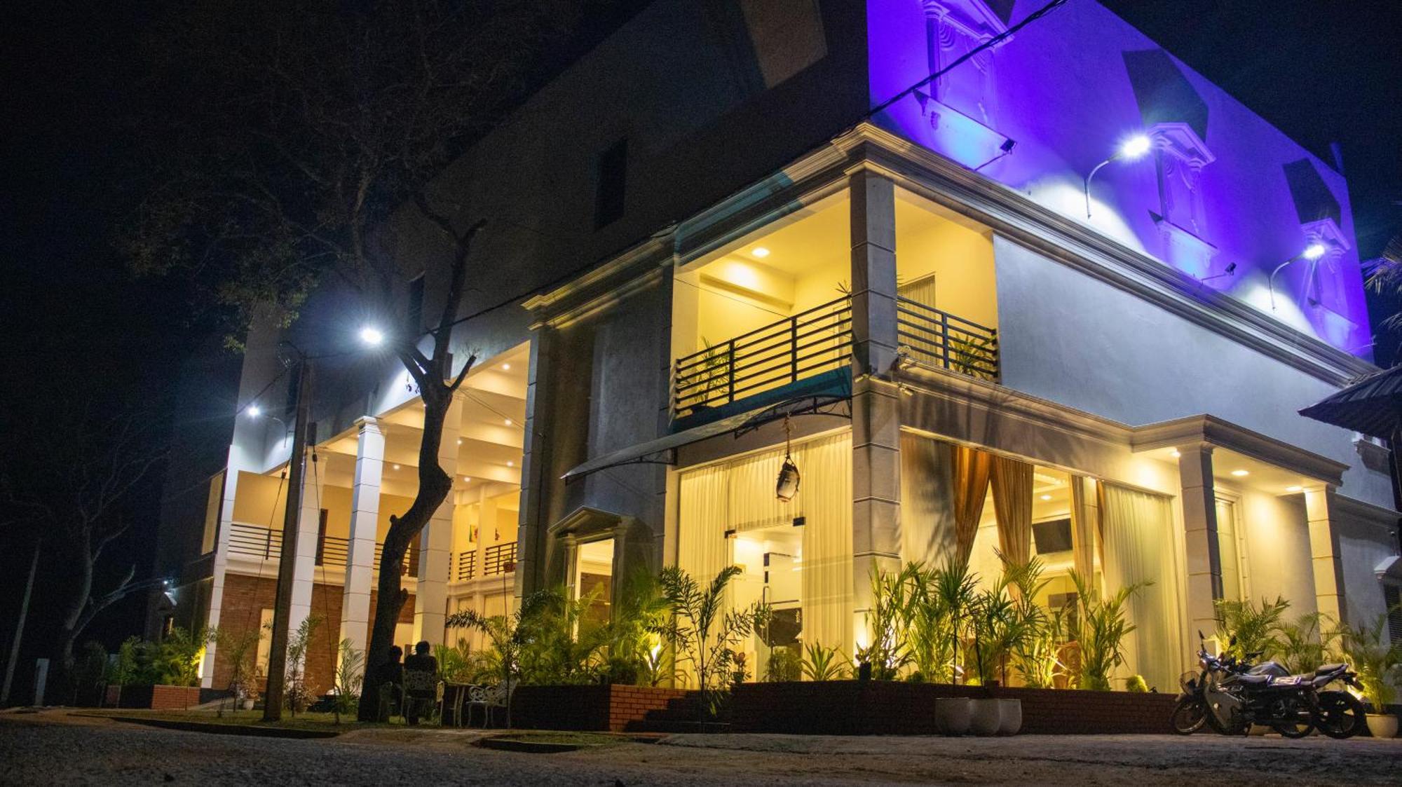 Hotel Northway Vavuniya Ngoại thất bức ảnh
